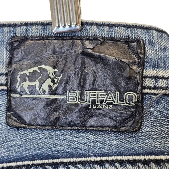 Buffalo Men's 34 Relaxed Fit Distressed Blue Denim Jeans Flap Pockets
